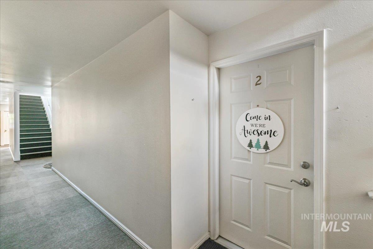 355 Elm St N Property Photo 27