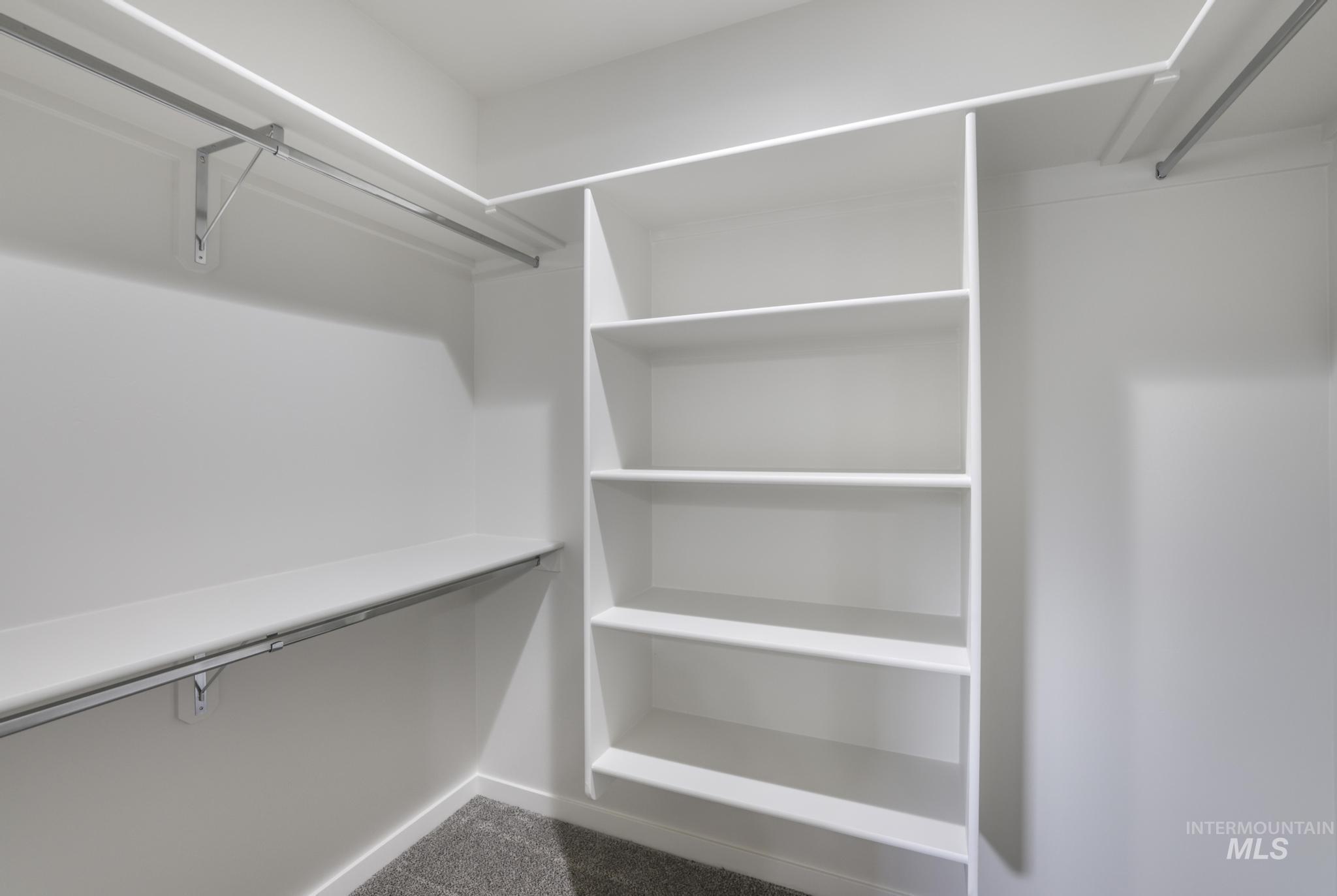 906 23rd Ave E Property Photo 18