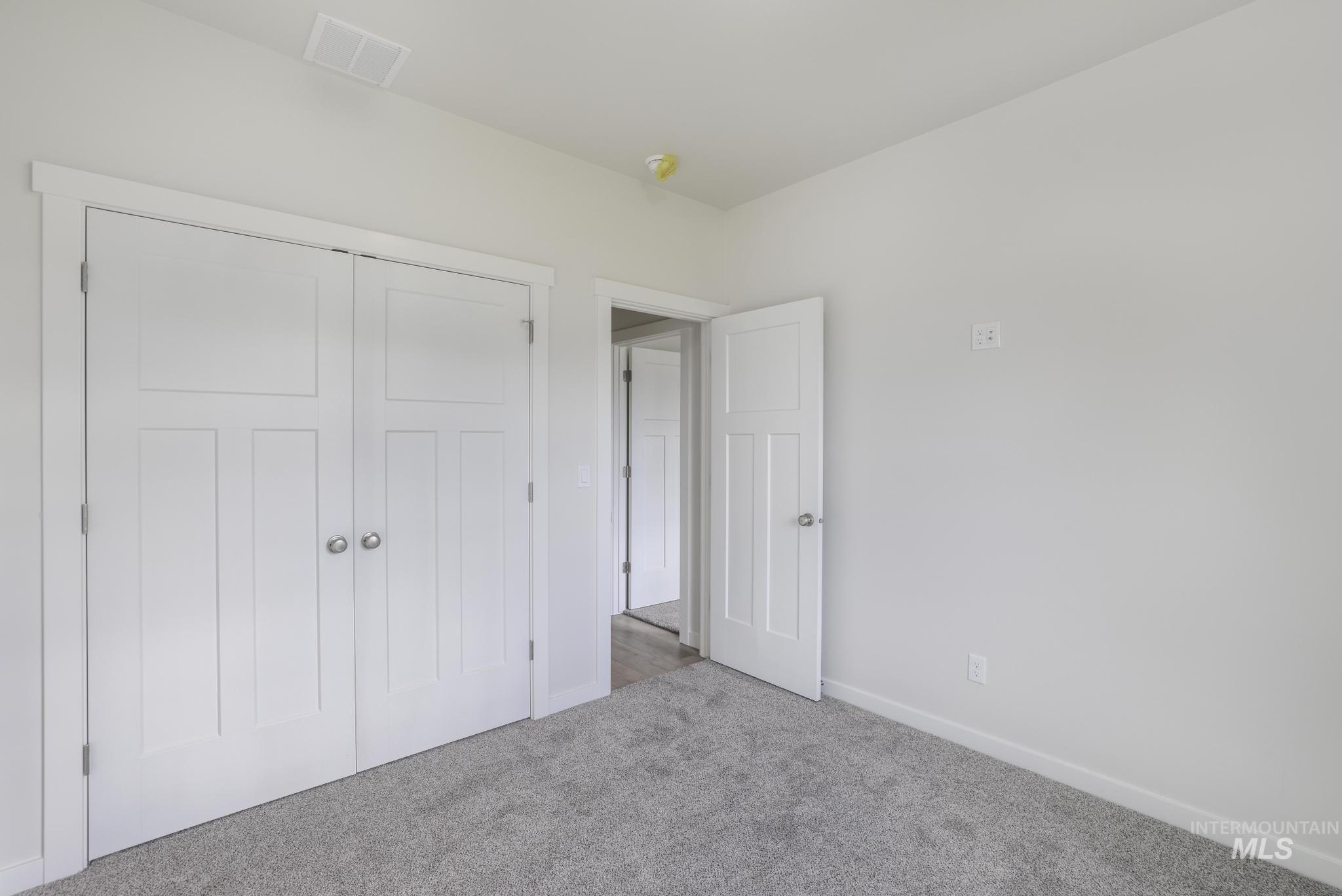 906 23rd Ave E Property Photo 23