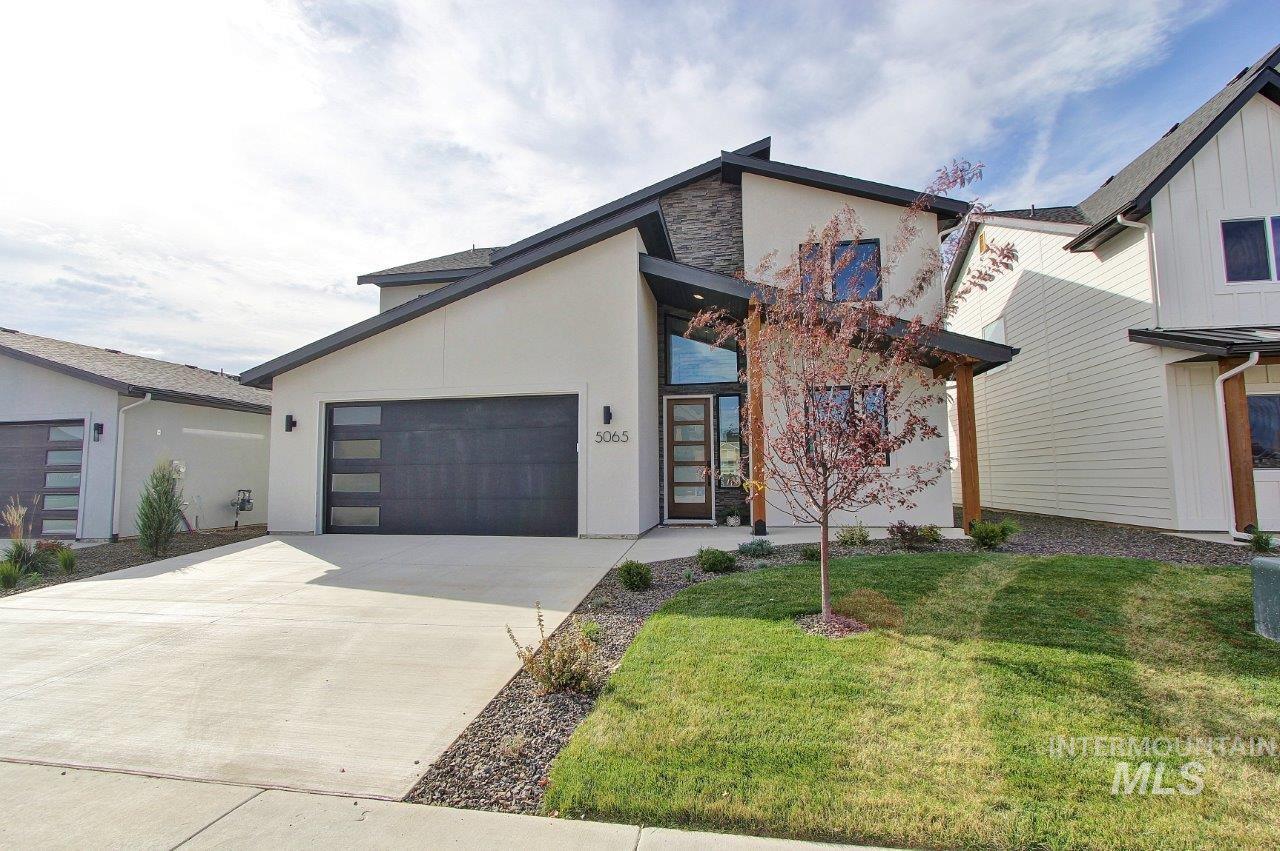 7739 W Daybreak Run Ct Property Photo 1