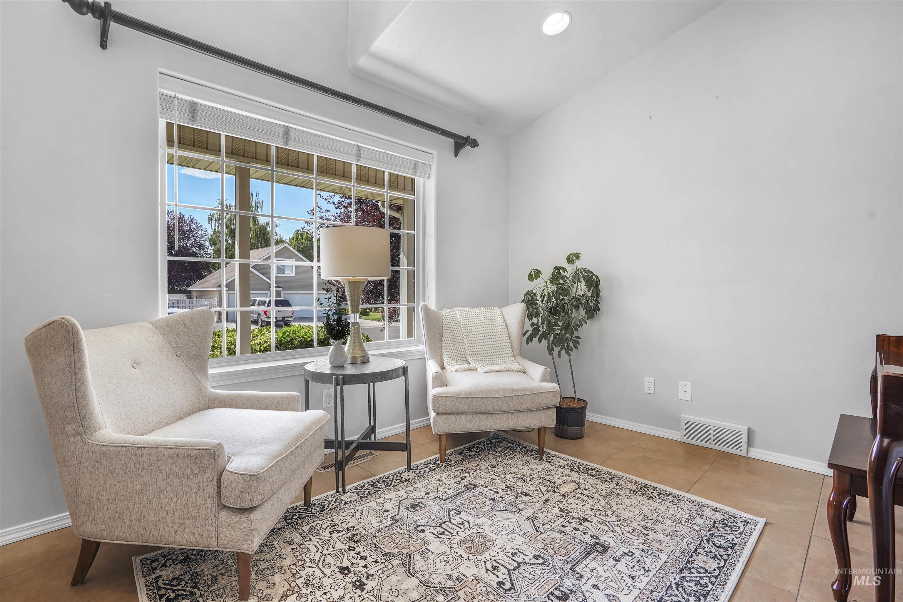 1239 Brundage Circle Property Photo 14