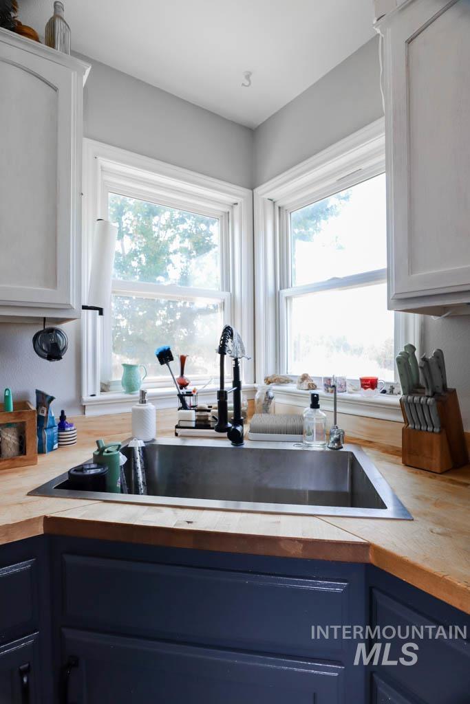 140 N Iowa Ave Property Photo 9