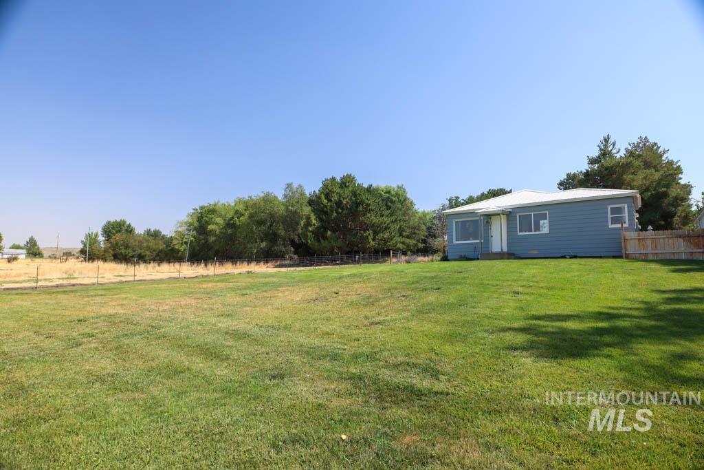 140 N Iowa Ave Property Photo 24