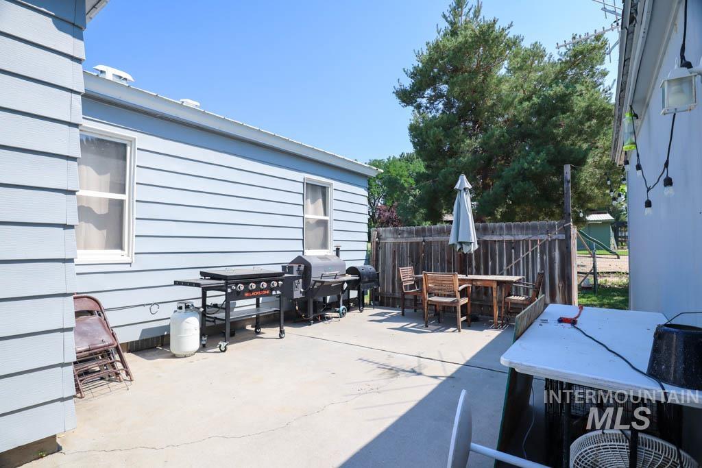 140 N Iowa Ave Property Photo 26