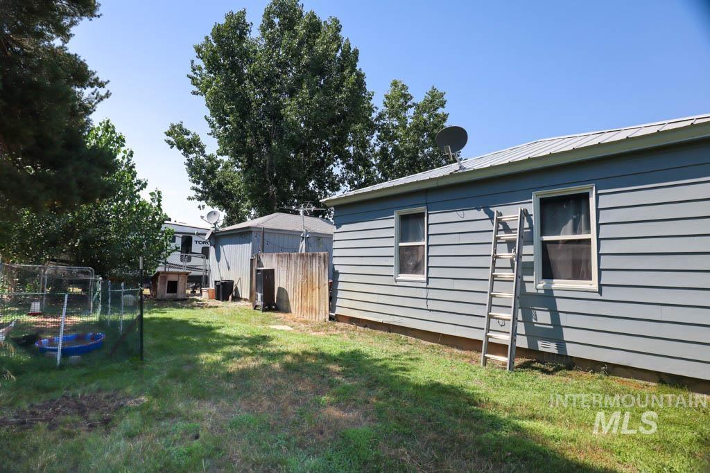 140 N Iowa Ave Property Photo 28