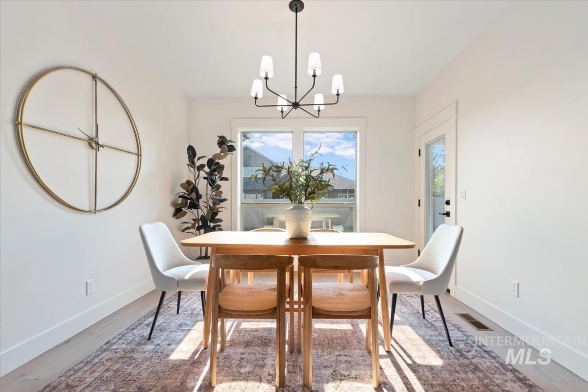 2206 N Hurtsville Ave. Property Photo 12