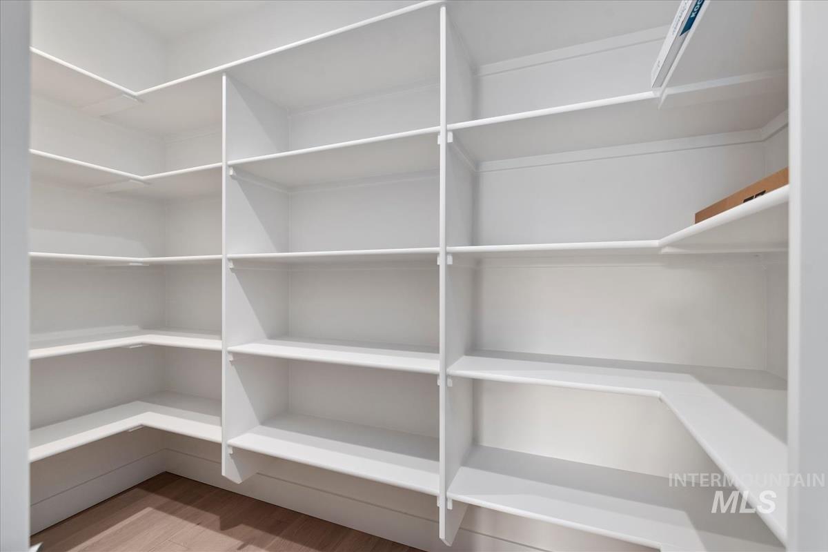 2206 N Hurtsville Ave. Property Photo 17