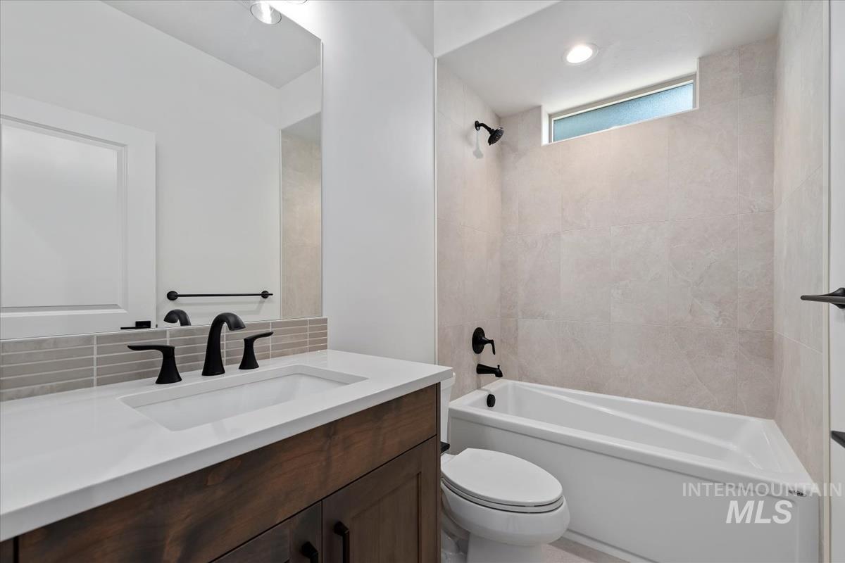 2206 N Hurtsville Ave. Property Photo 20