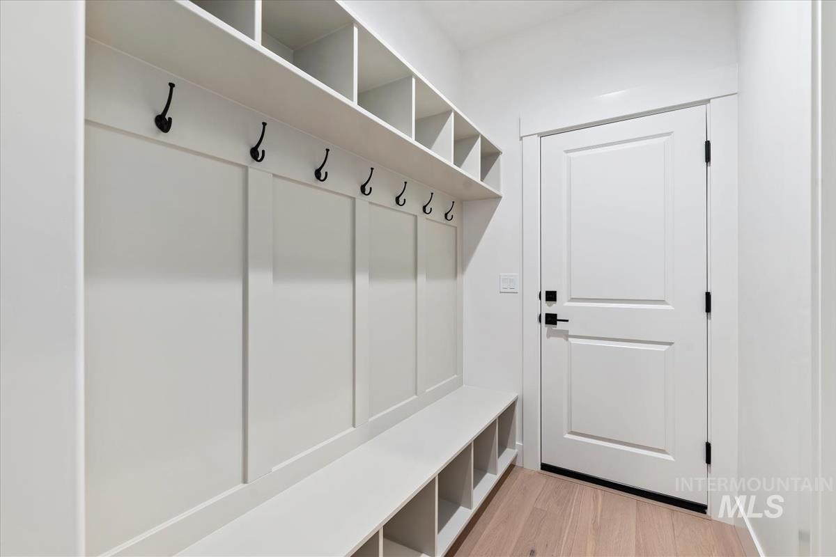 2206 N Hurtsville Ave. Property Photo 25