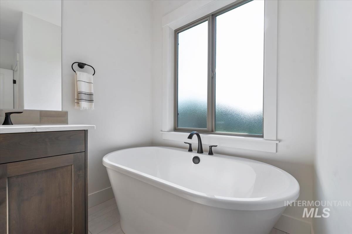 2206 N Hurtsville Ave. Property Photo 33