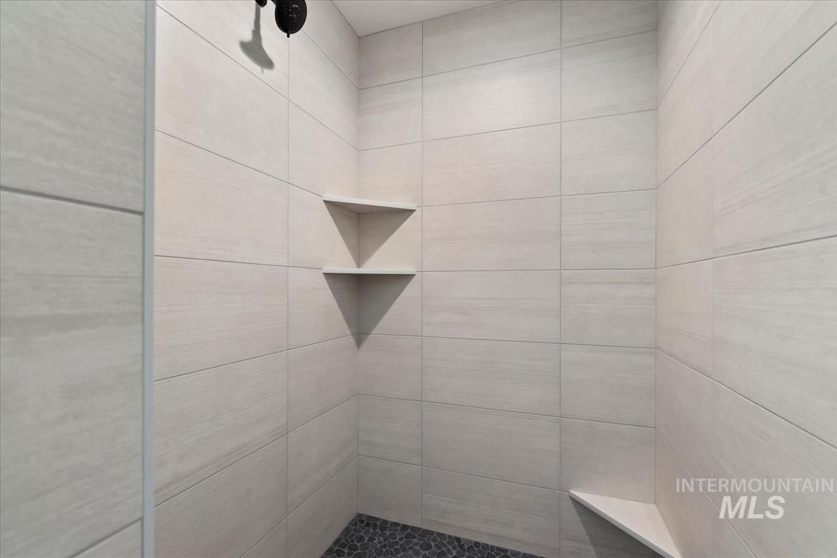 2206 N Hurtsville Ave. Property Photo 34