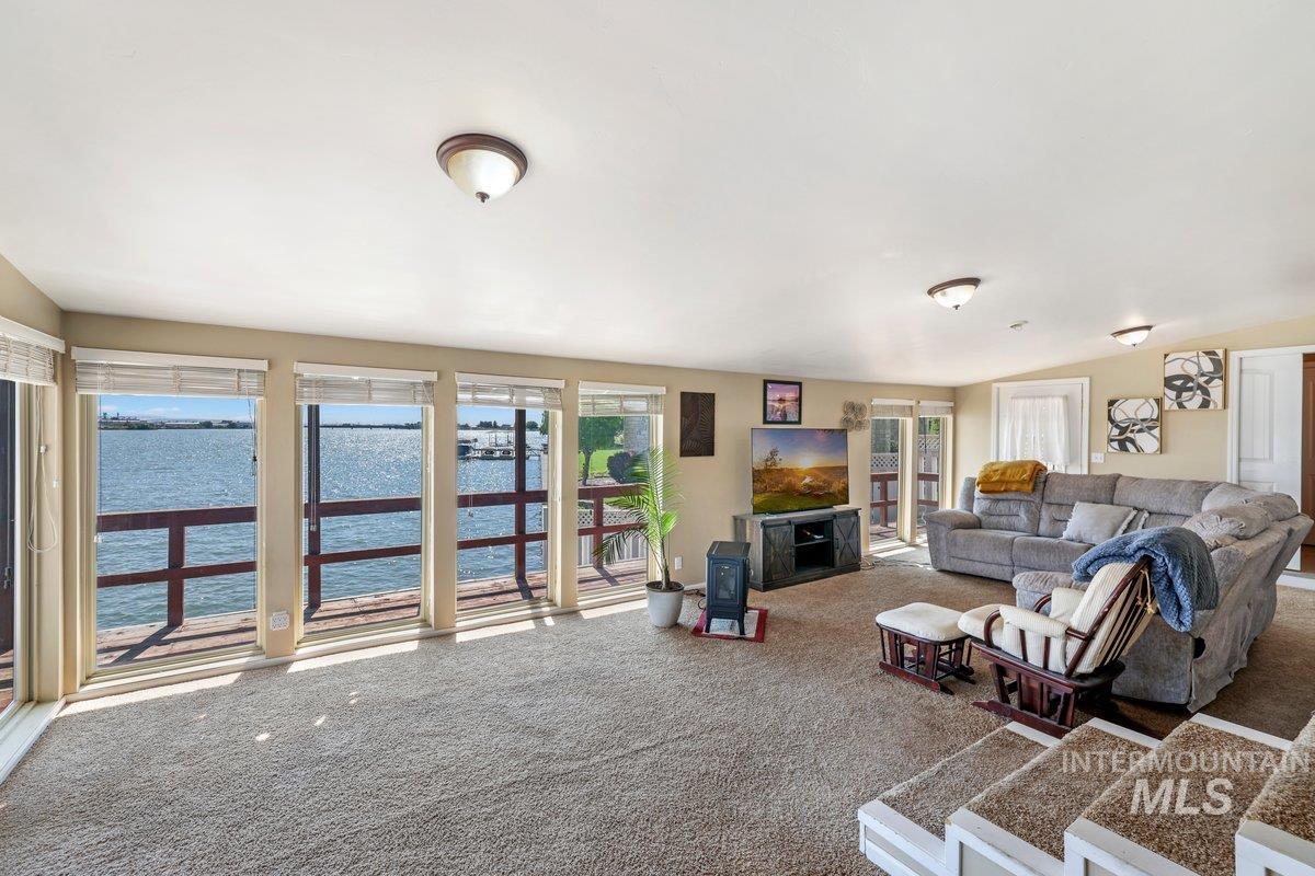 1801 Y Street Property Photo 7