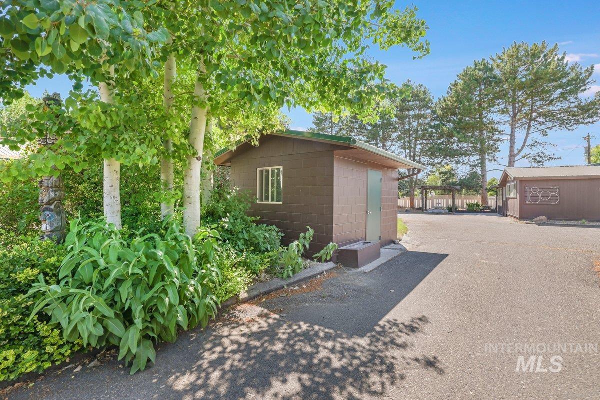 1801 Y Street Property Photo 16