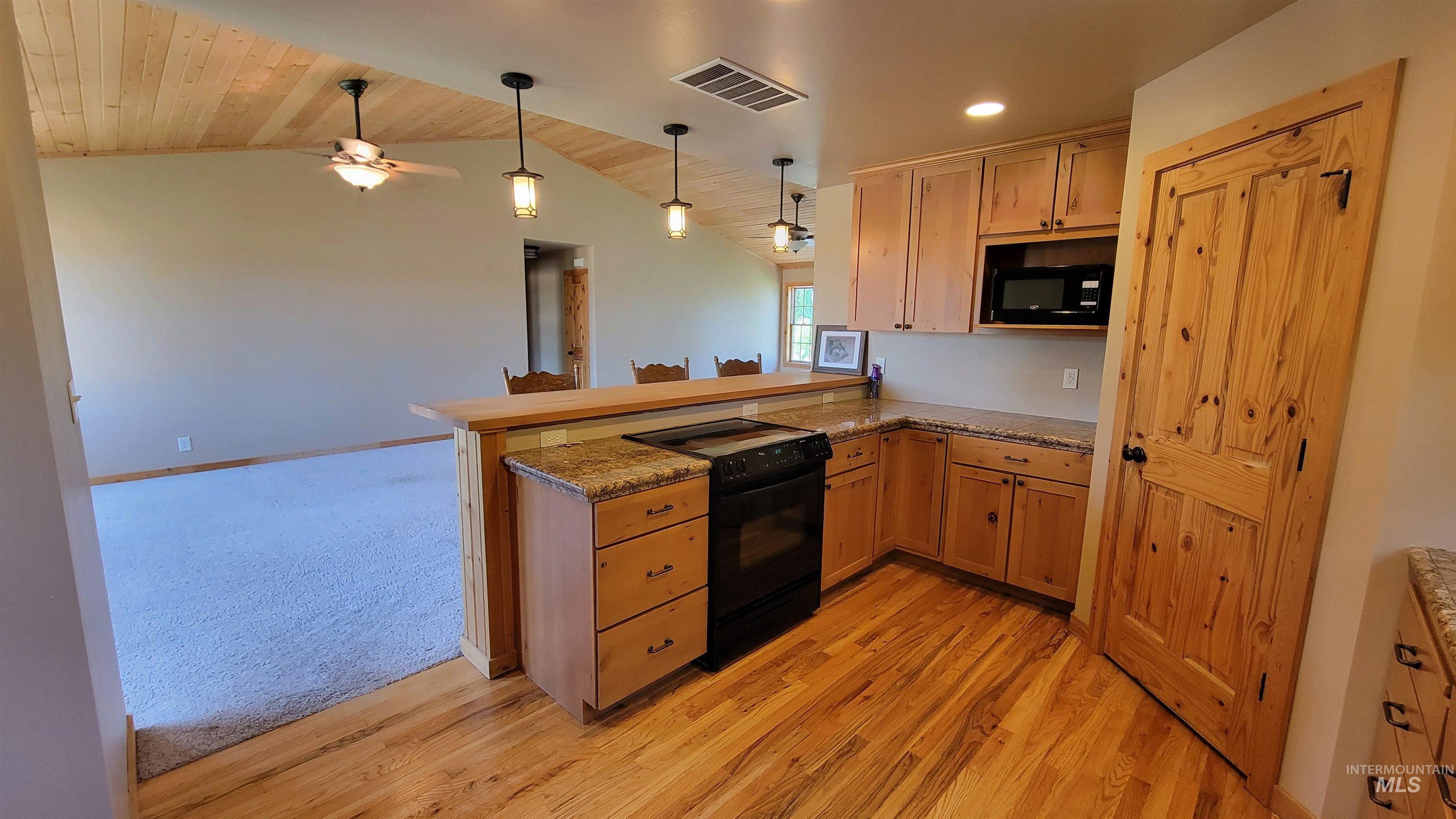 3696 N 4425 E Property Photo 15