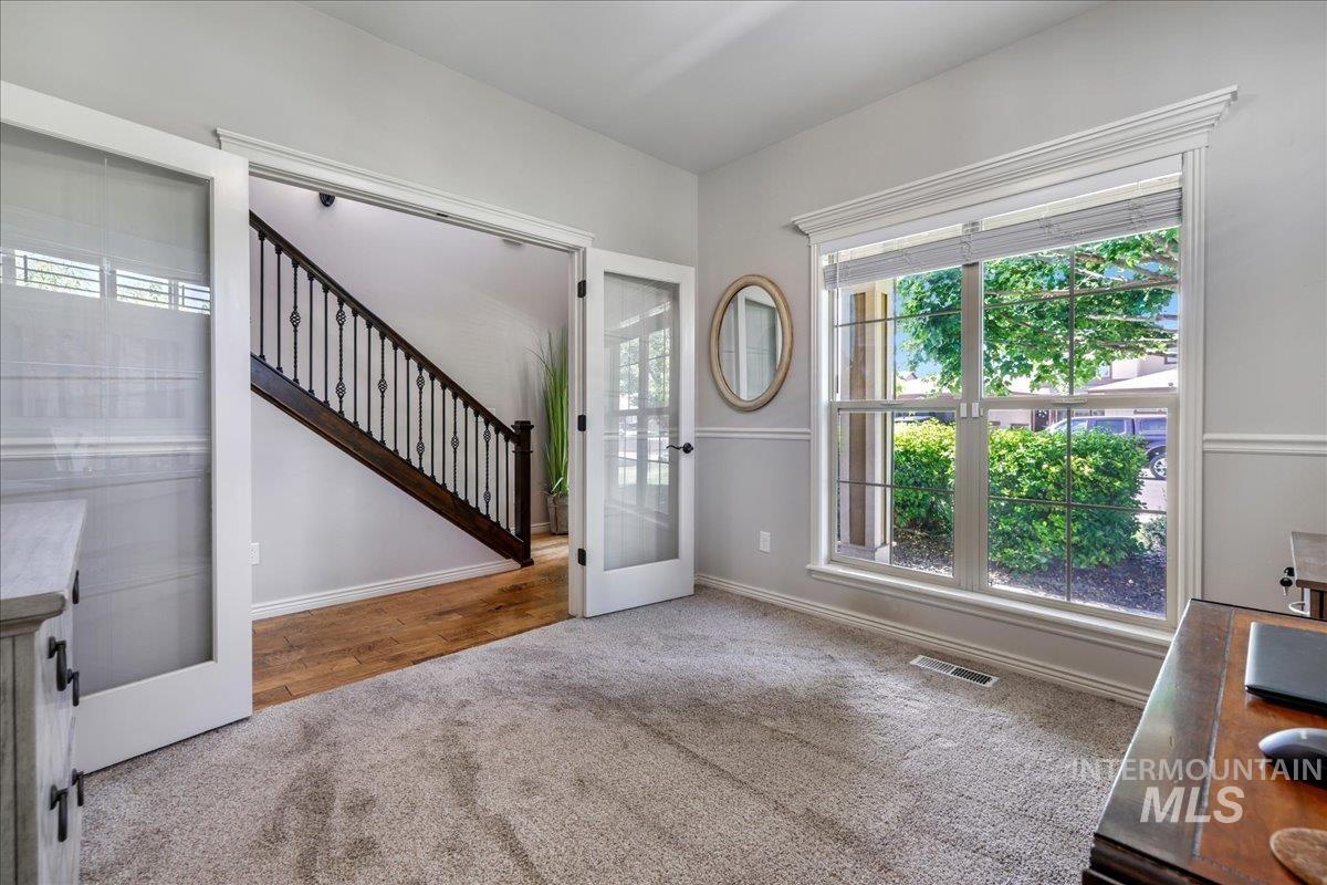 2757 Carriage Way Property Photo 7