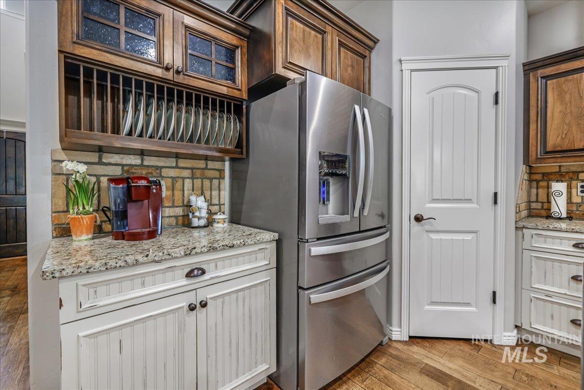 2757 Carriage Way Property Photo 17