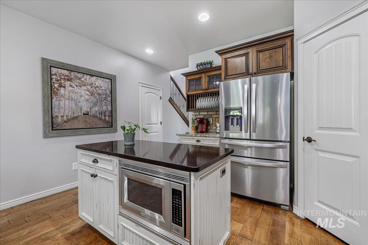 2757 Carriage Way Property Photo 18