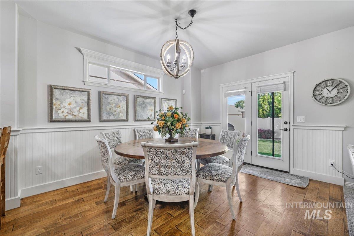 2757 Carriage Way Property Photo 20