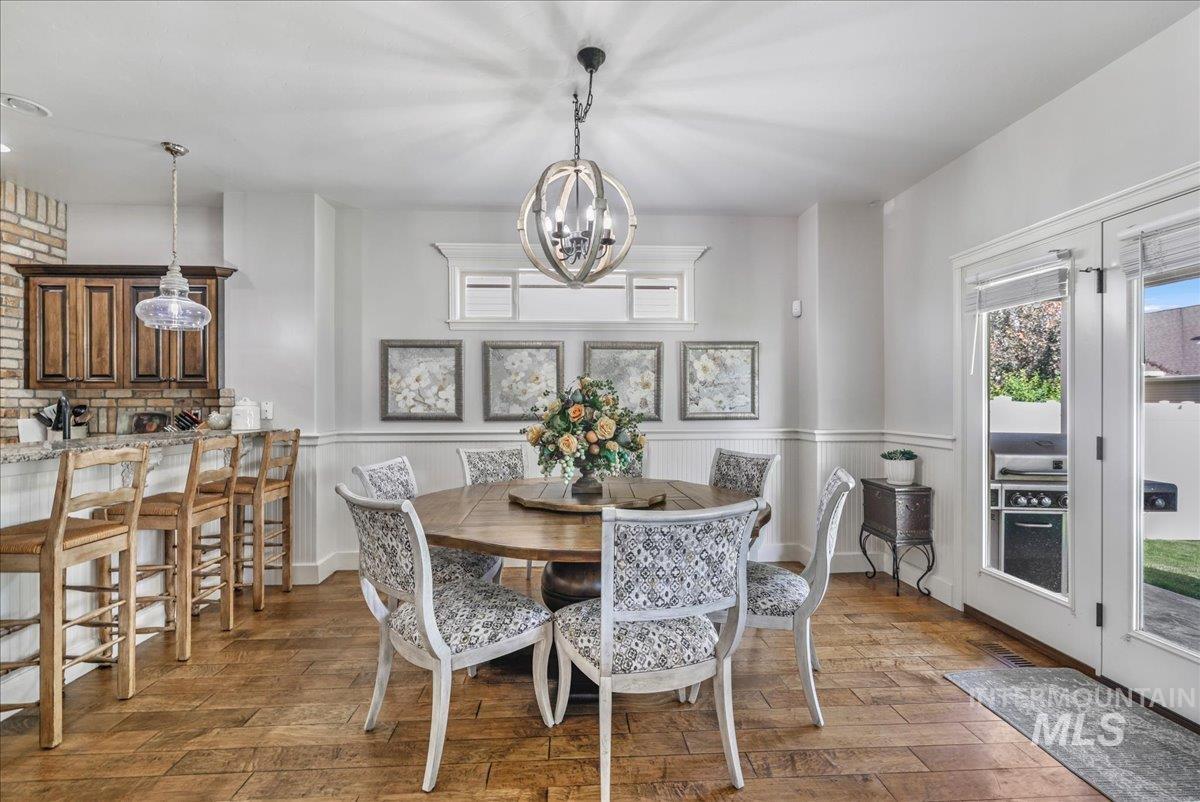 2757 Carriage Way Property Photo 21