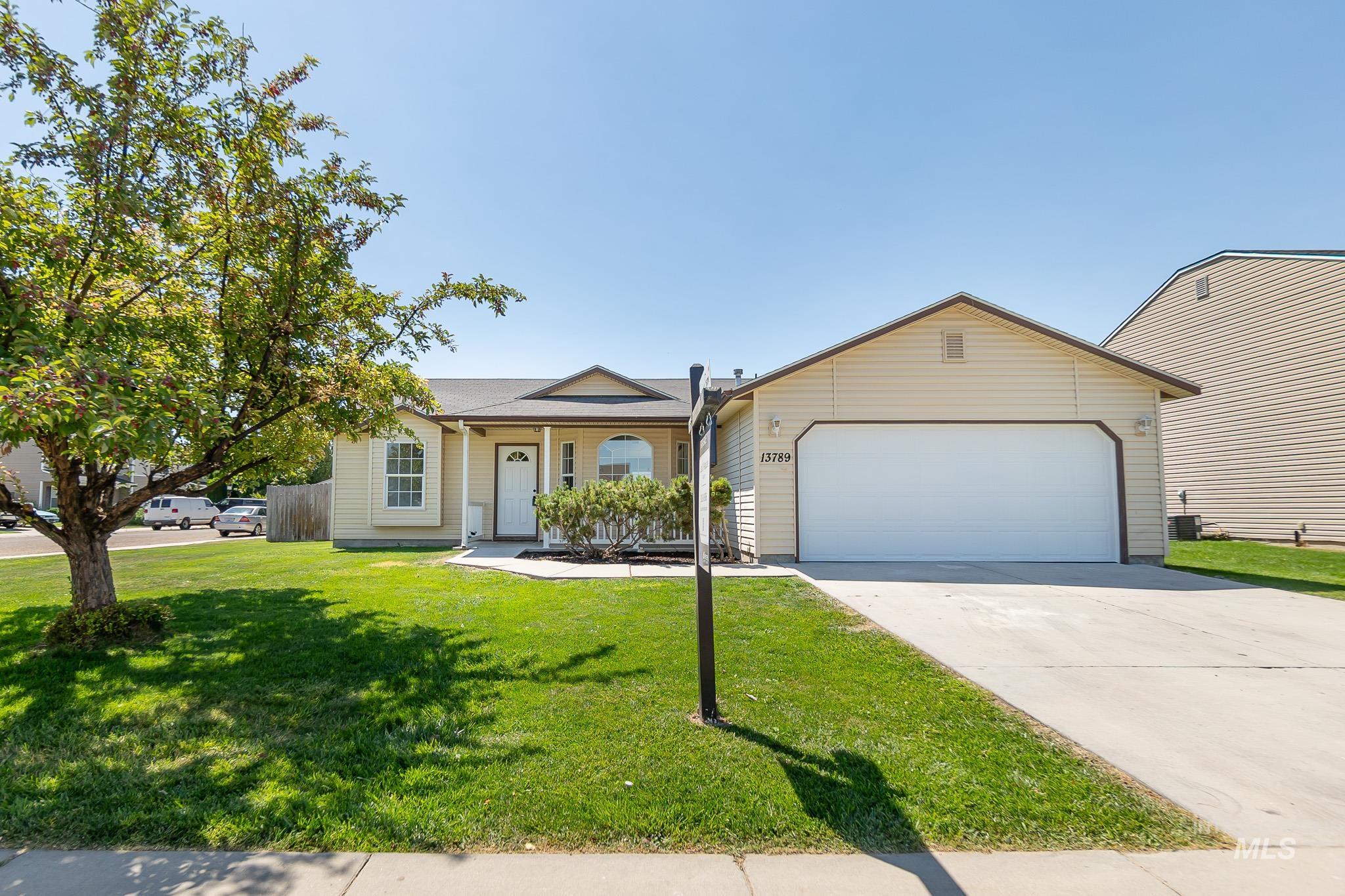 13789 Mariposa Street Property Photo 1
