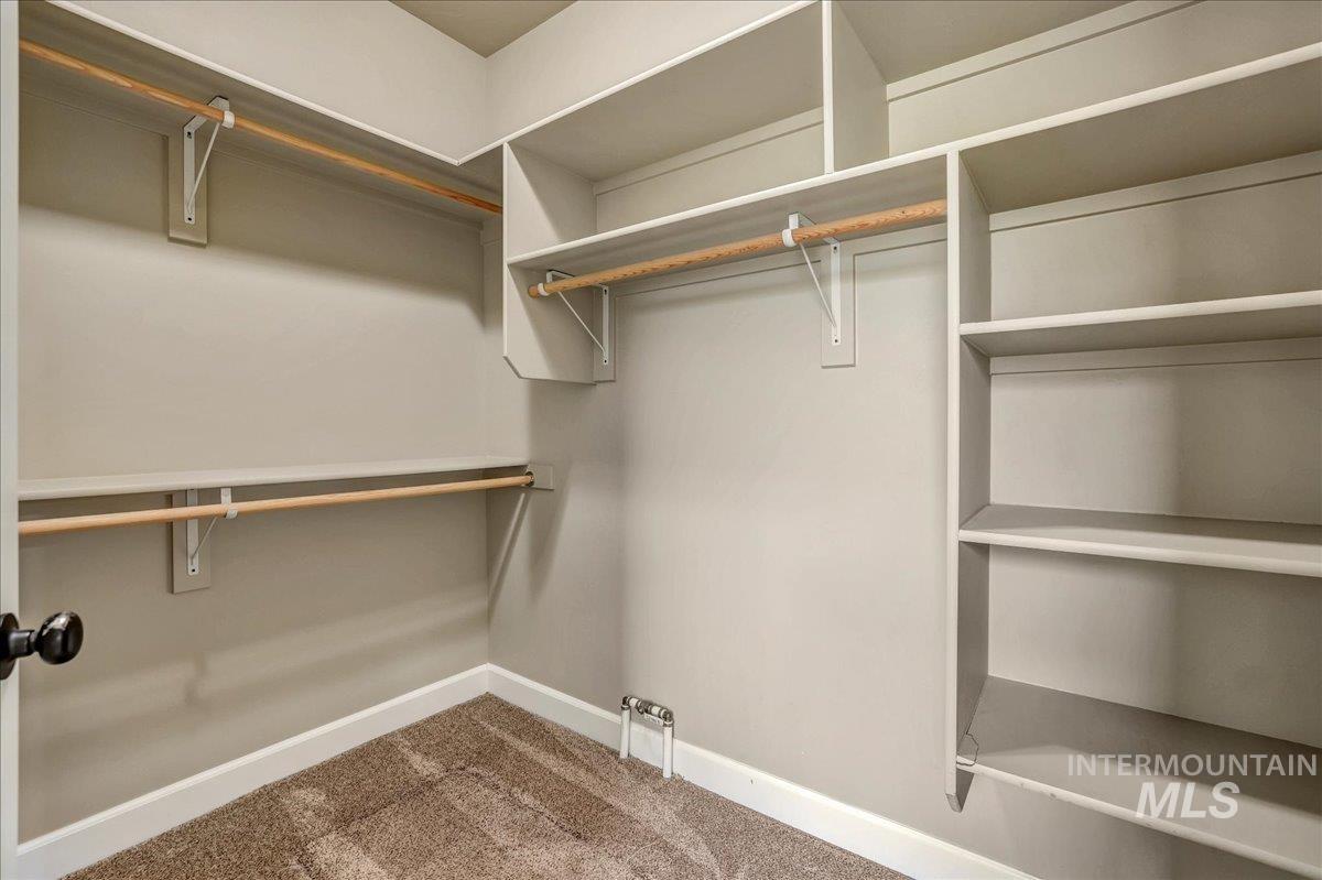 2137 Settlers Ln Property Photo 18