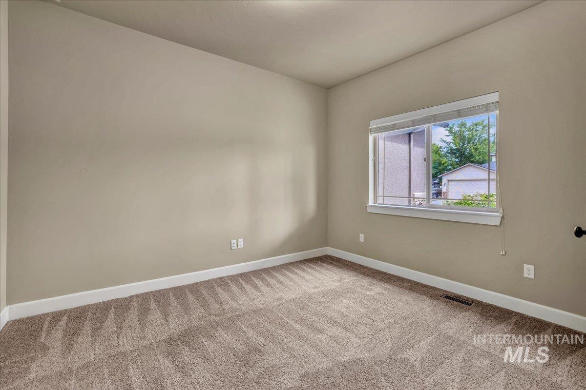 2137 Settlers Ln Property Photo 21