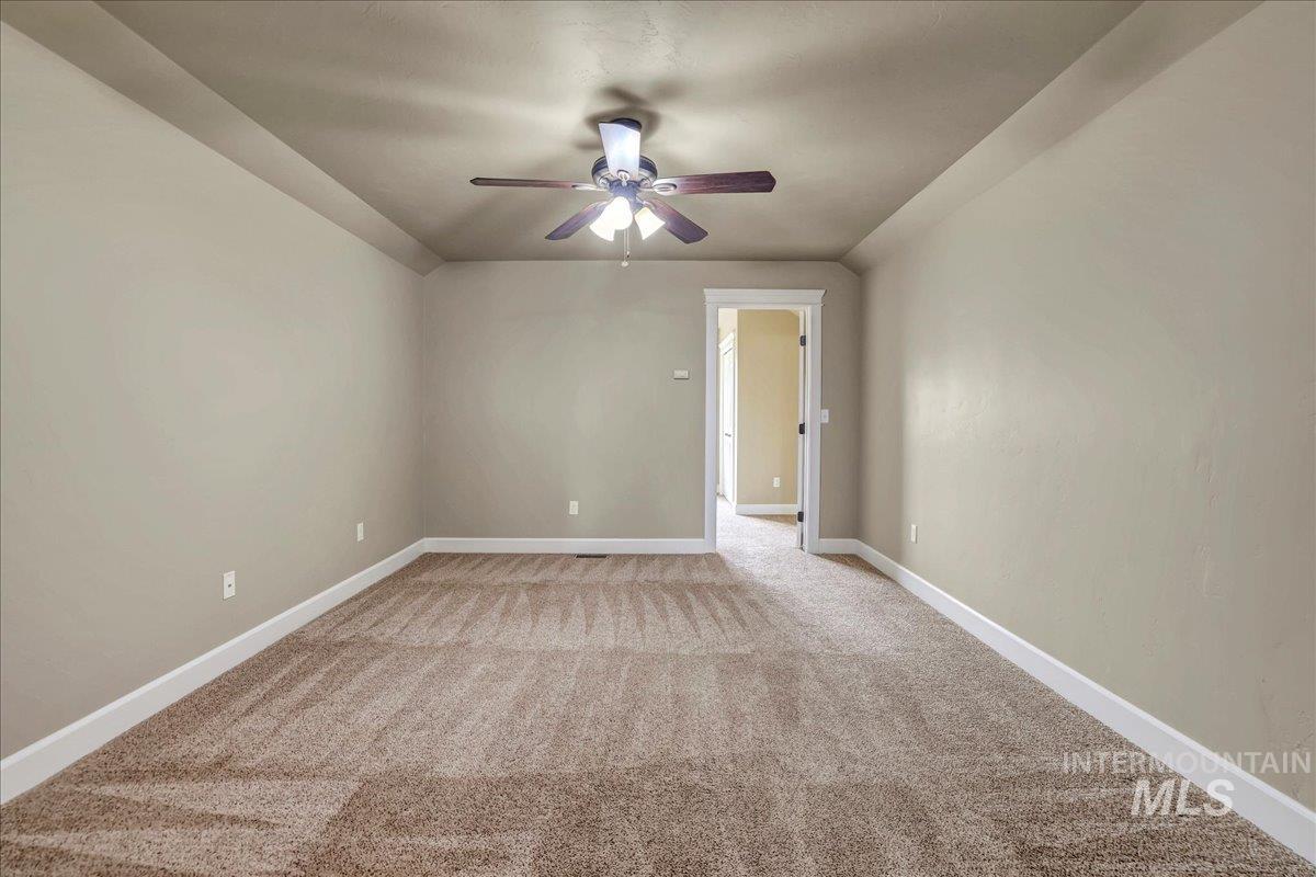 2137 Settlers Ln Property Photo 28