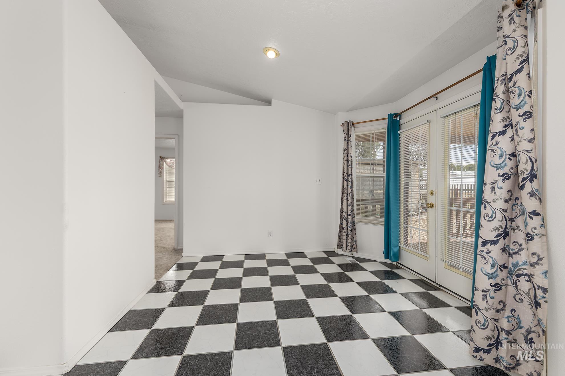 803 Ehrgood Ave Property Photo 11