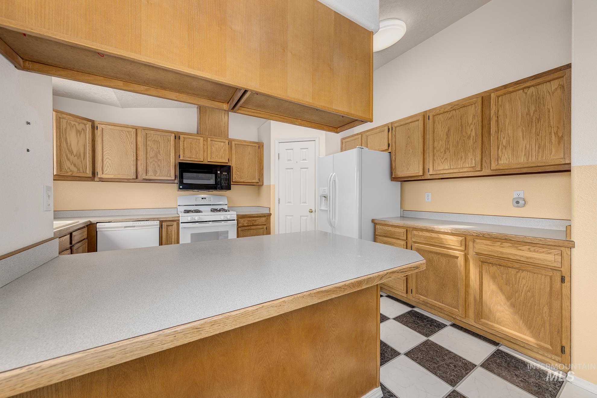 803 Ehrgood Ave Property Photo 14