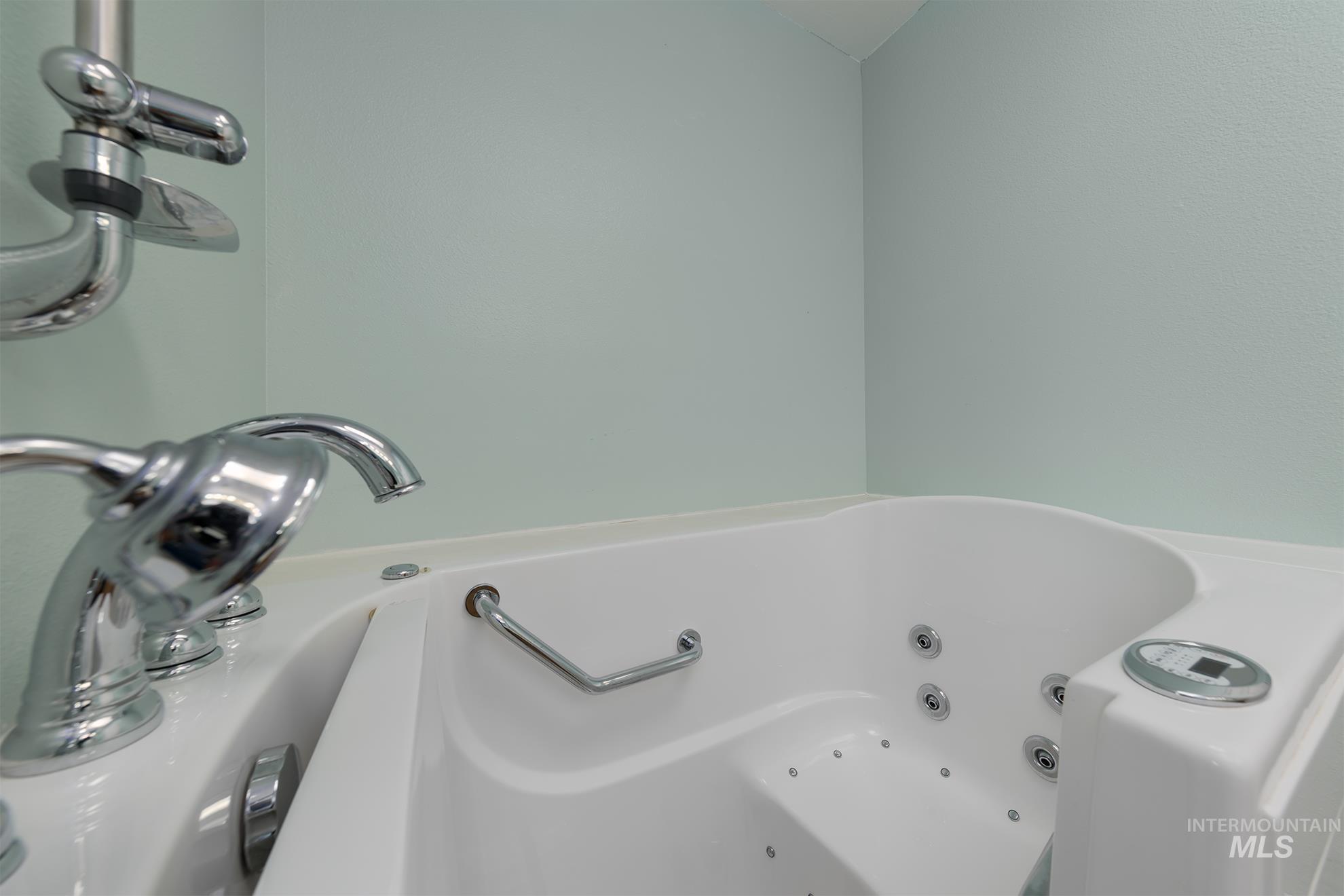 803 Ehrgood Ave Property Photo 24