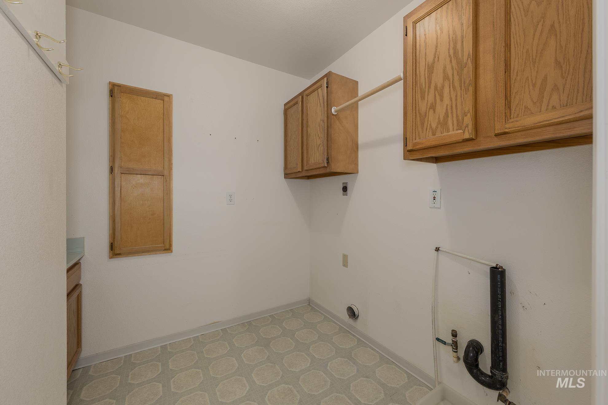 803 Ehrgood Ave Property Photo 33