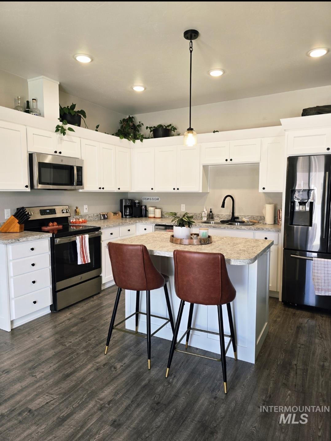 900 E 20th Property Photo 7