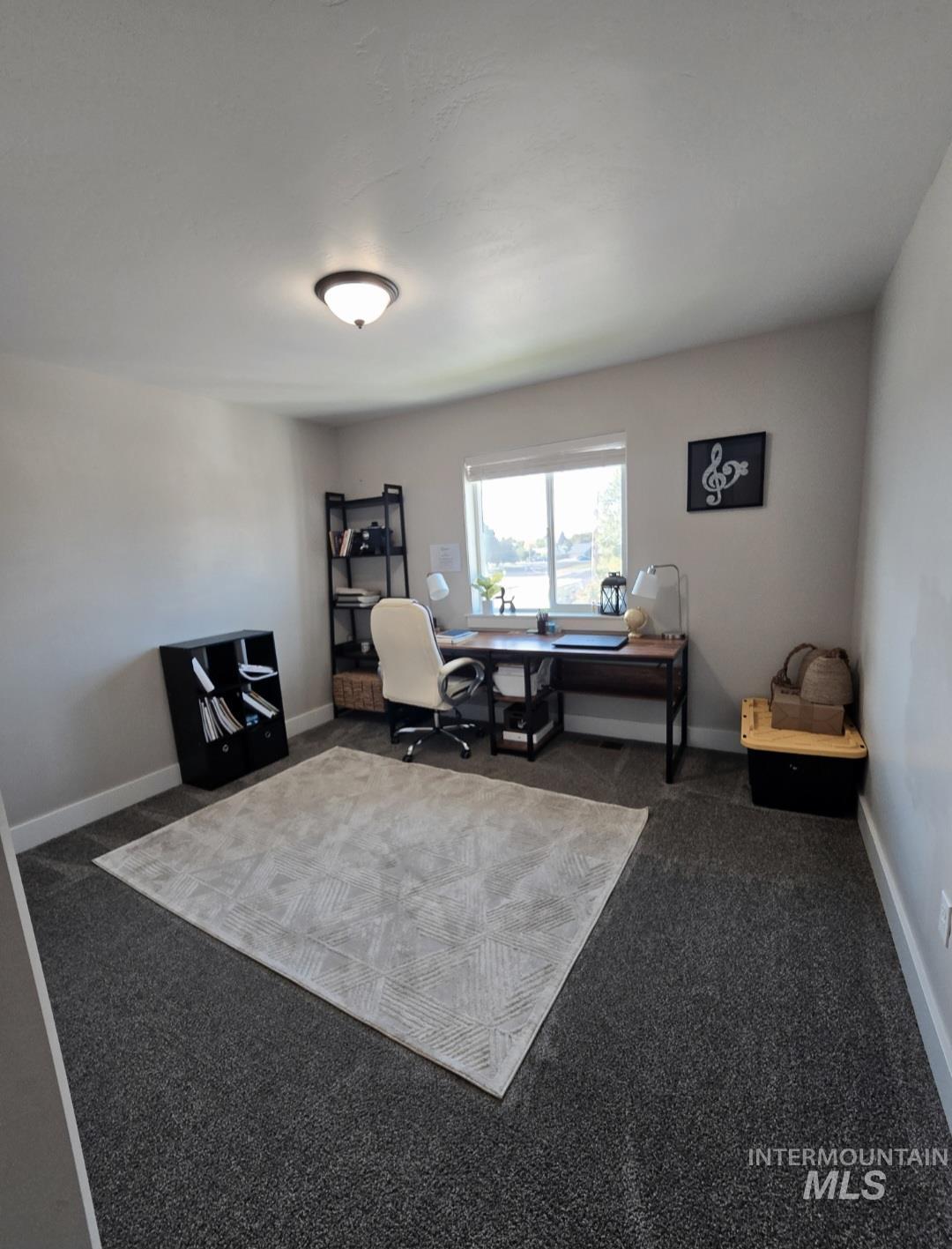 900 E 20th Property Photo 16