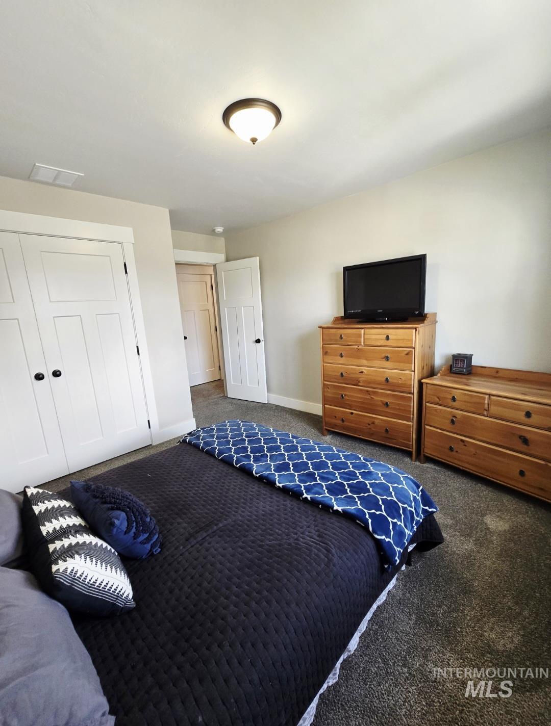 900 E 20th Property Photo 19