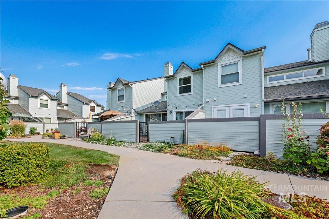 8453 W Cascade Lane Property Photo 20