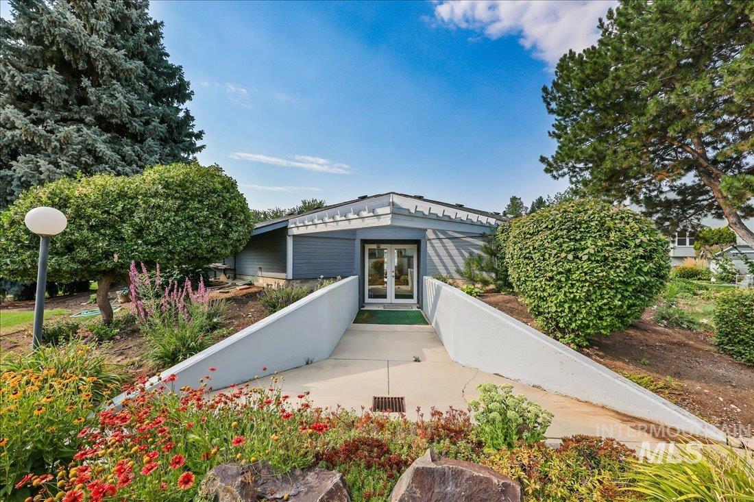 8453 W Cascade Lane Property Photo 22