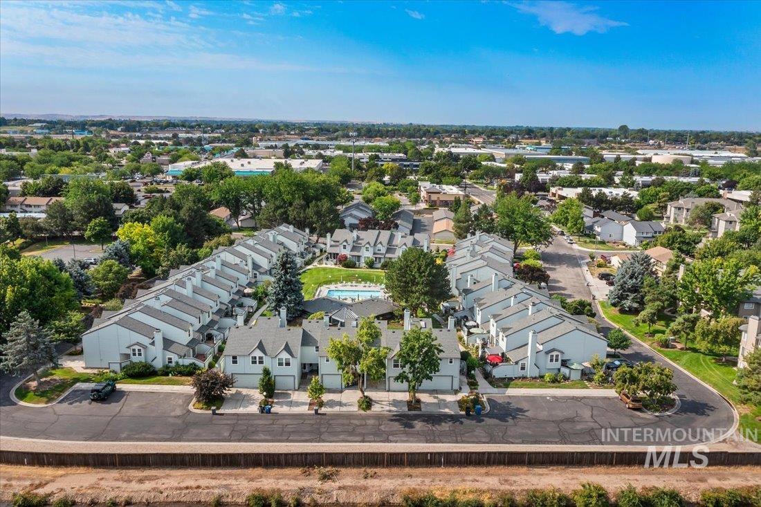 8453 W Cascade Lane Property Photo 32