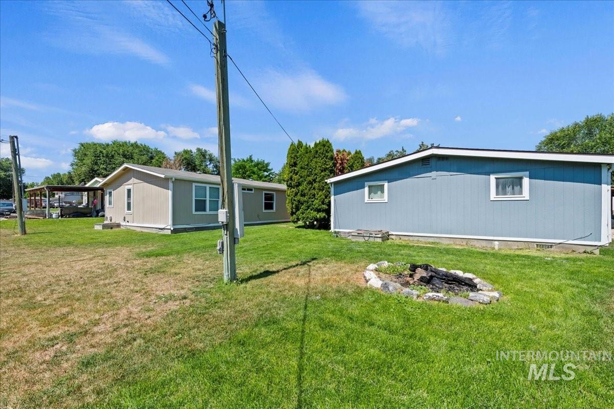 912 4th Ave N Property Photo 4