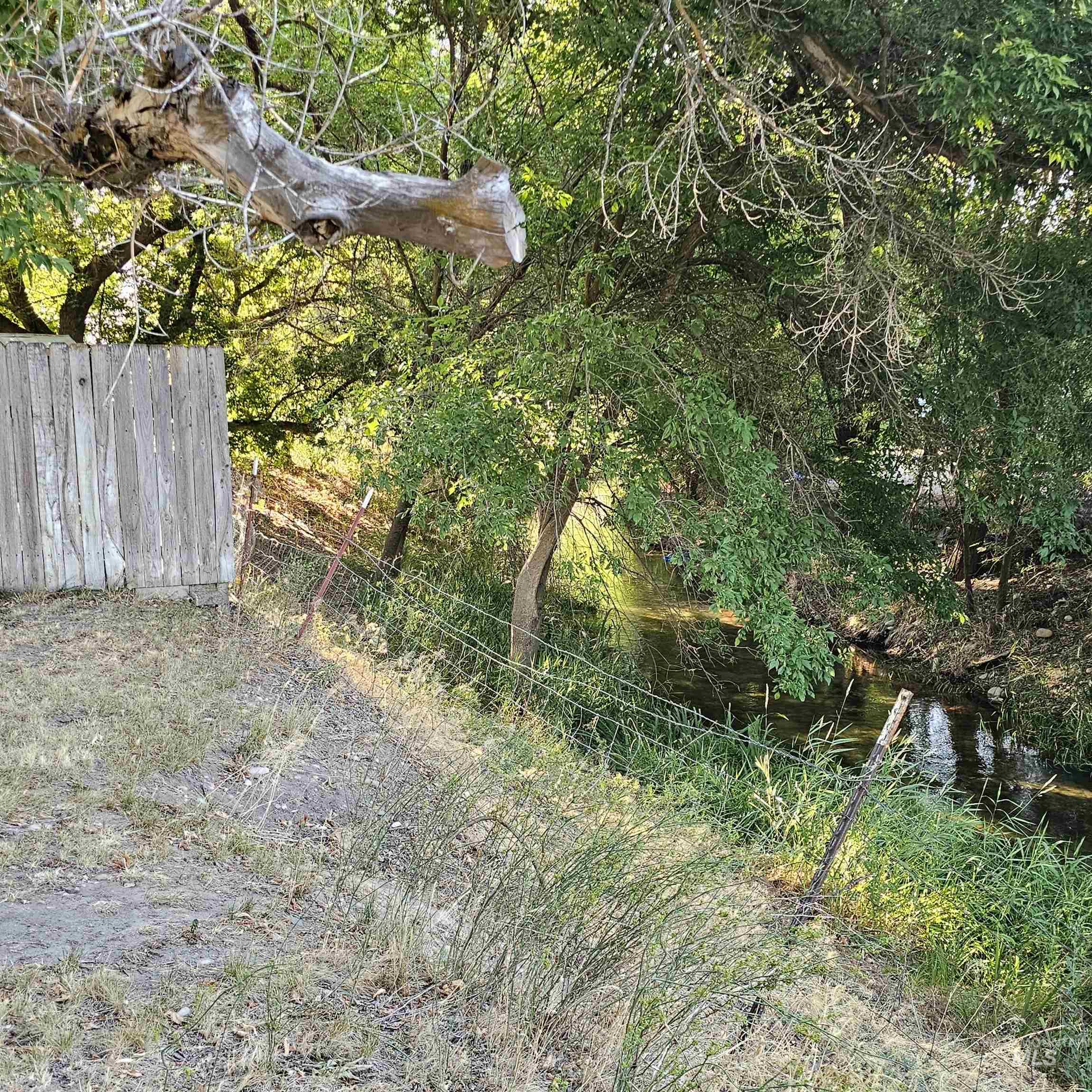 2141 E Syringa Property Photo 26