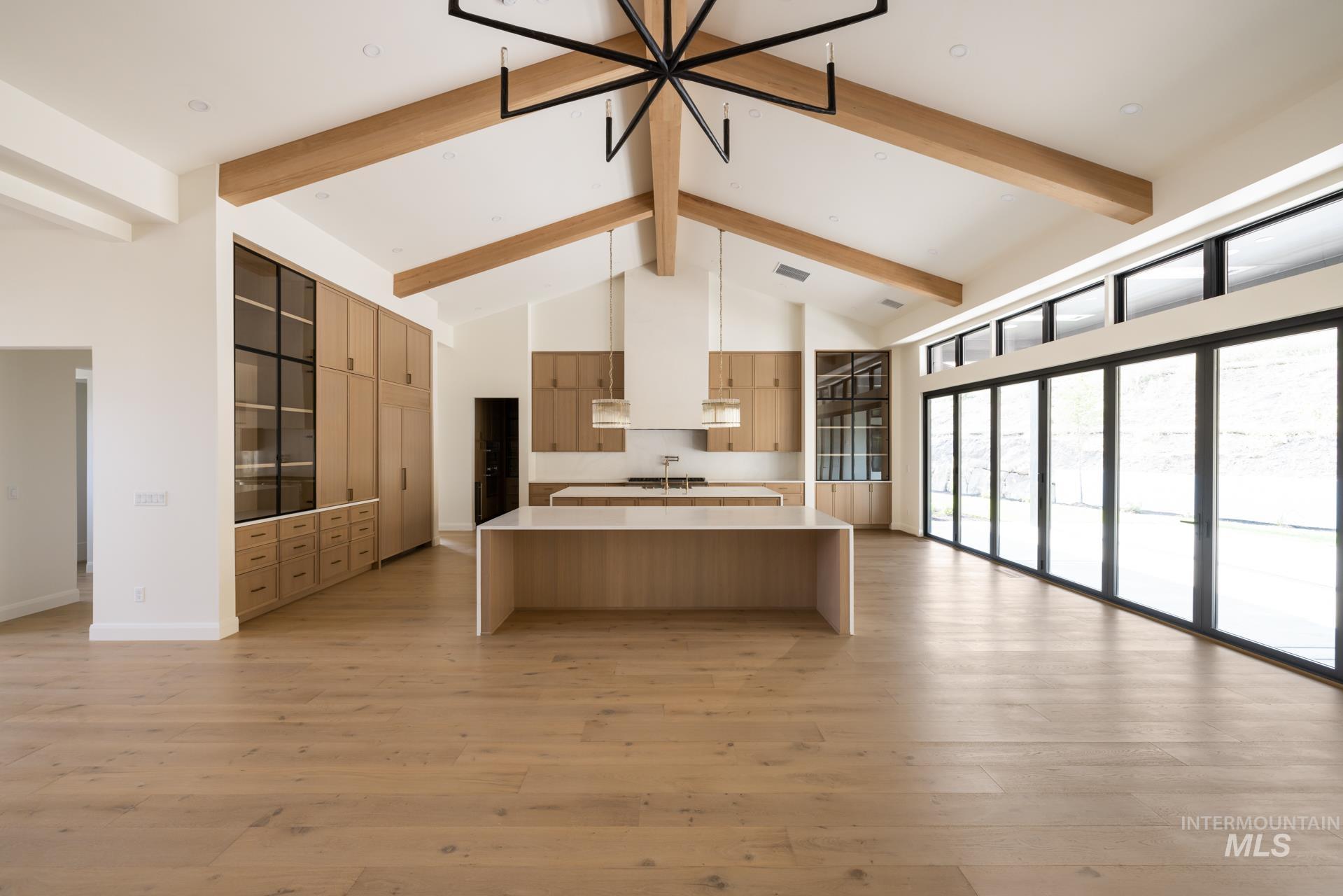 243 N Burgundy Rose Lane Property Photo 4