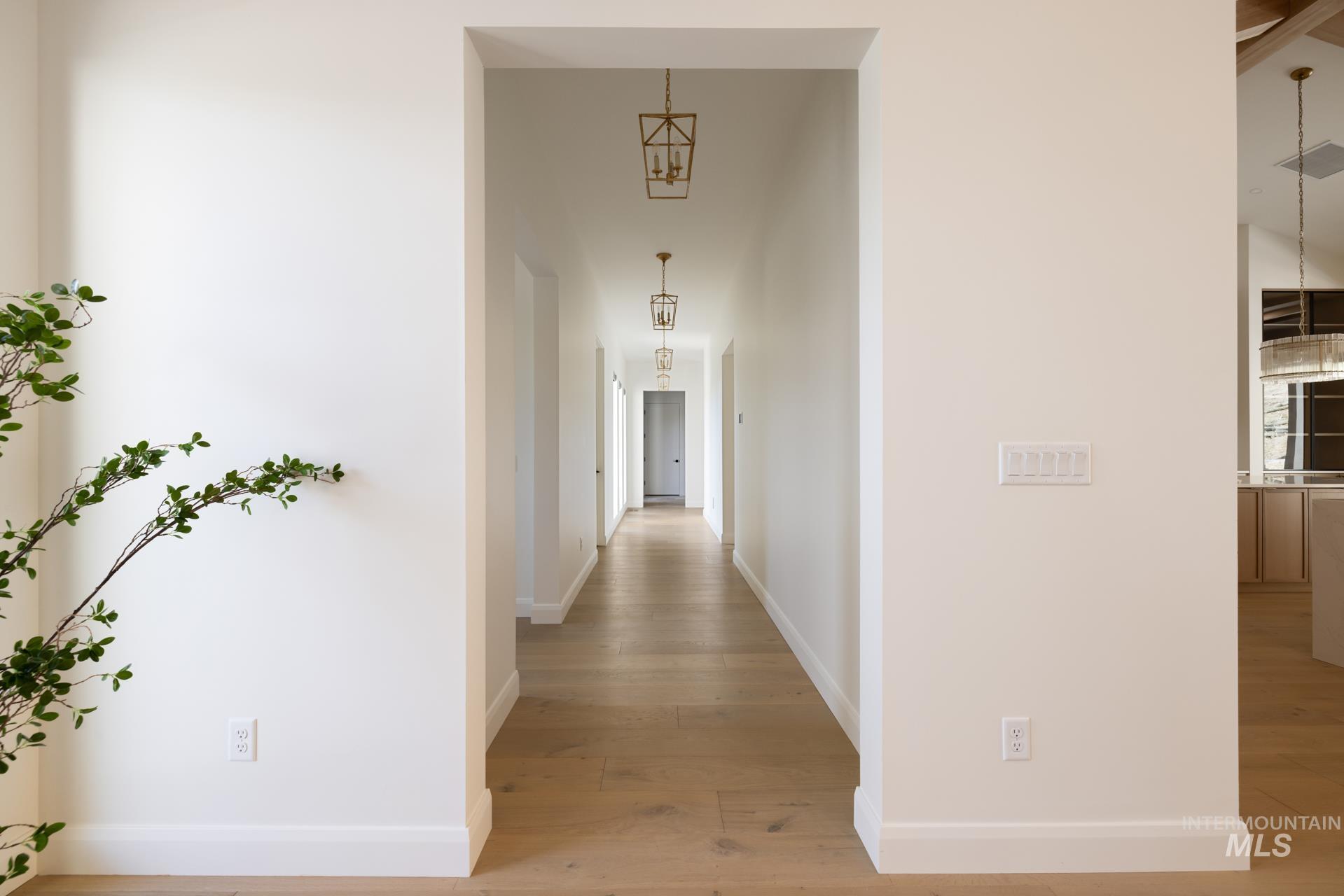 243 N Burgundy Rose Lane Property Photo 8