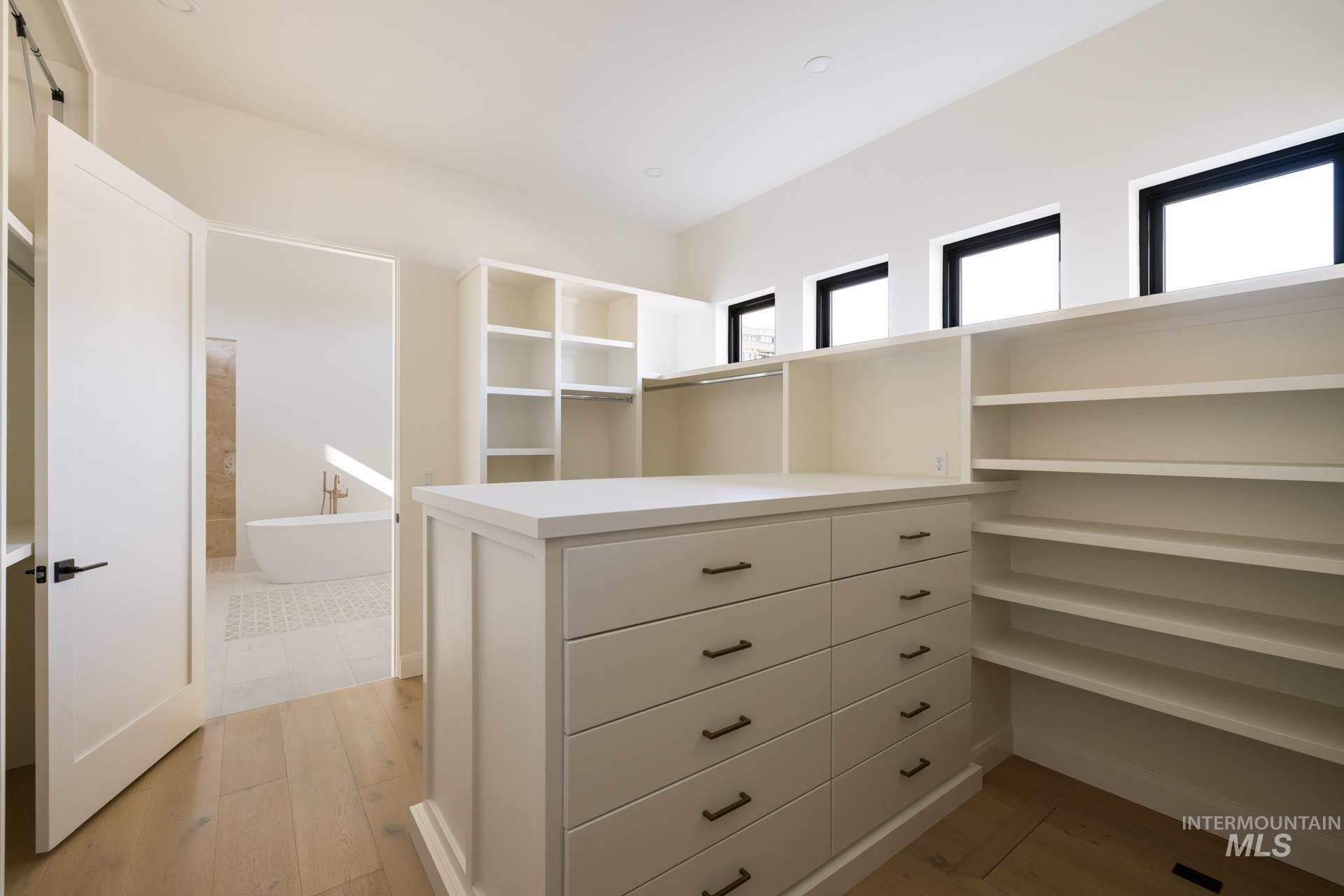 243 N Burgundy Rose Lane Property Photo 14