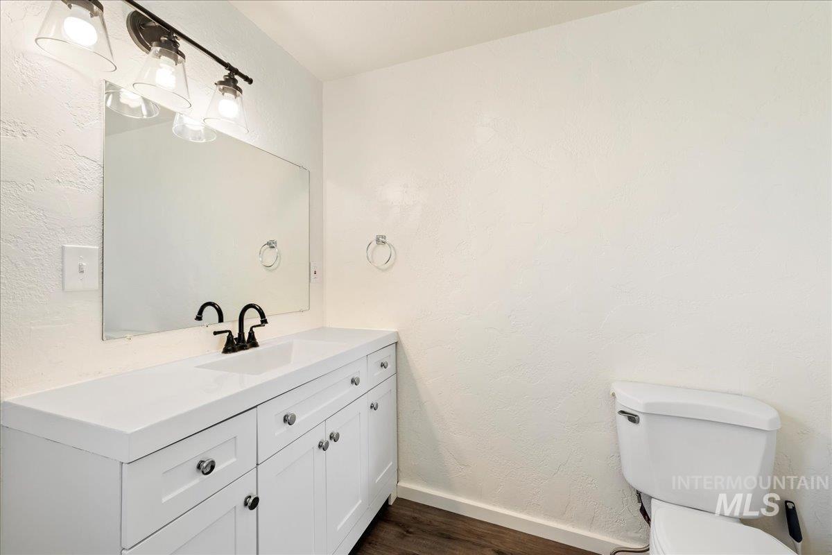 14490 & 14492 Sand Hollow Road Property Photo 20