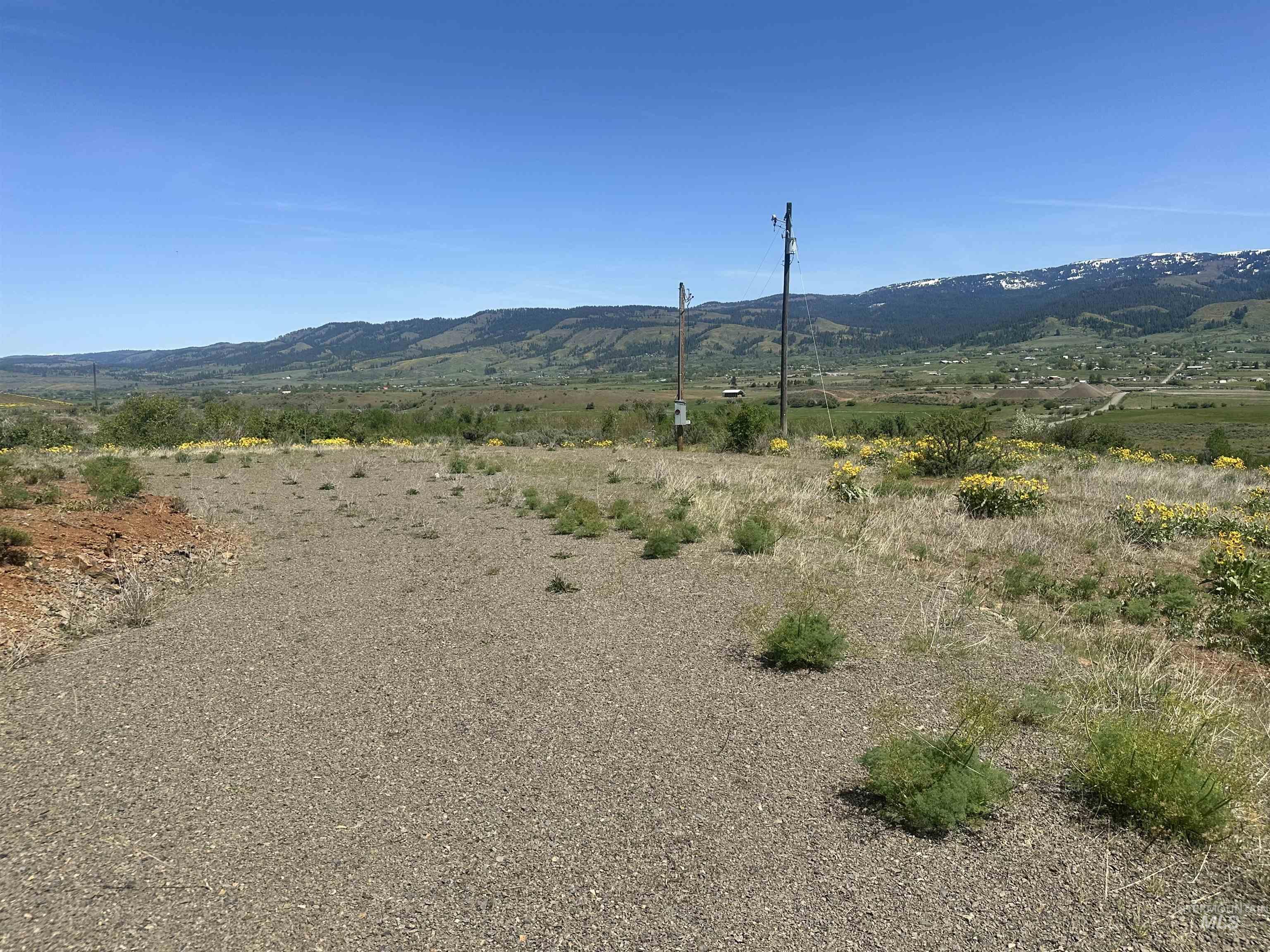 2170 Airport Road Property Photo 9