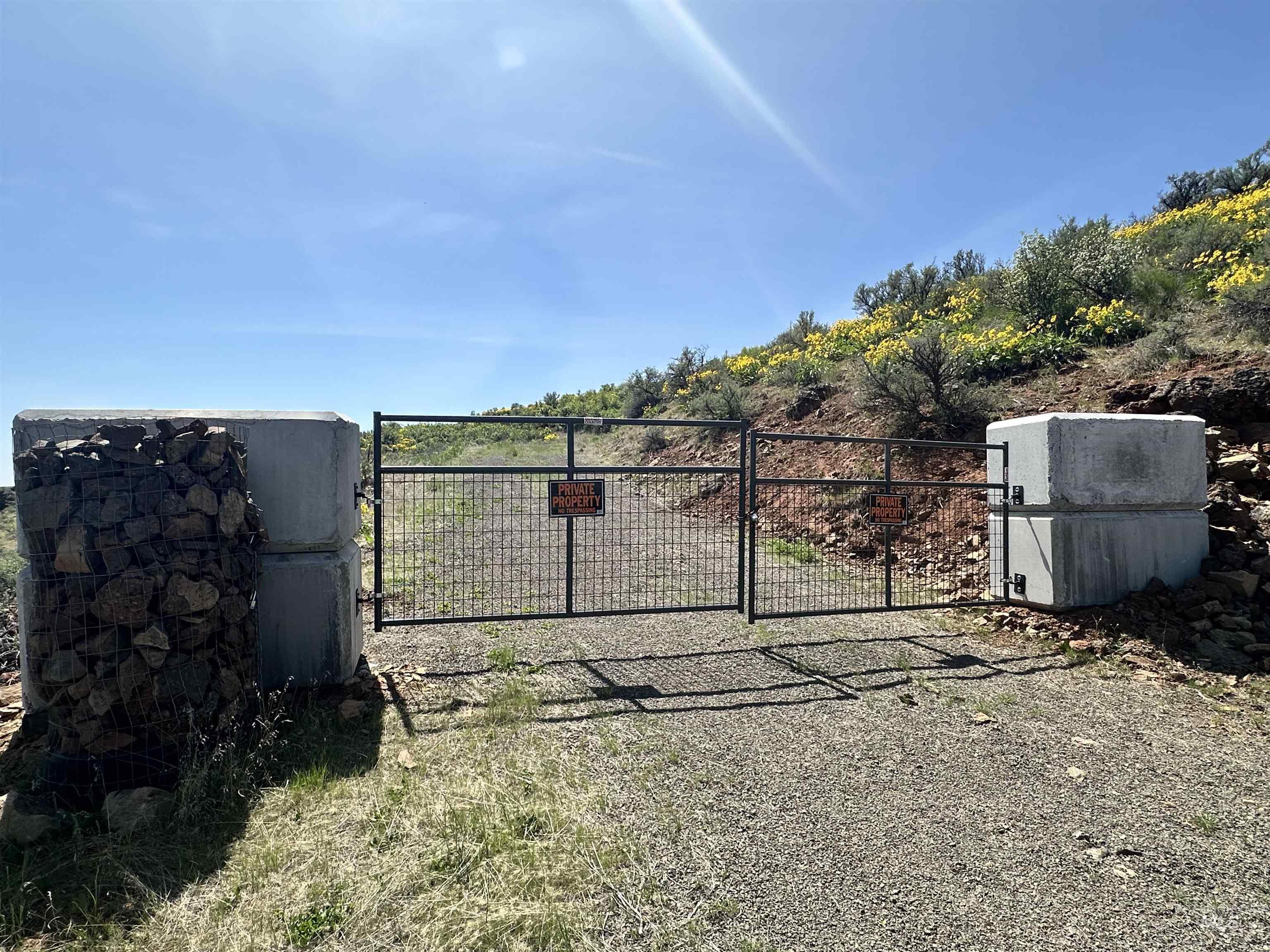 2170 Airport Road Property Photo 14