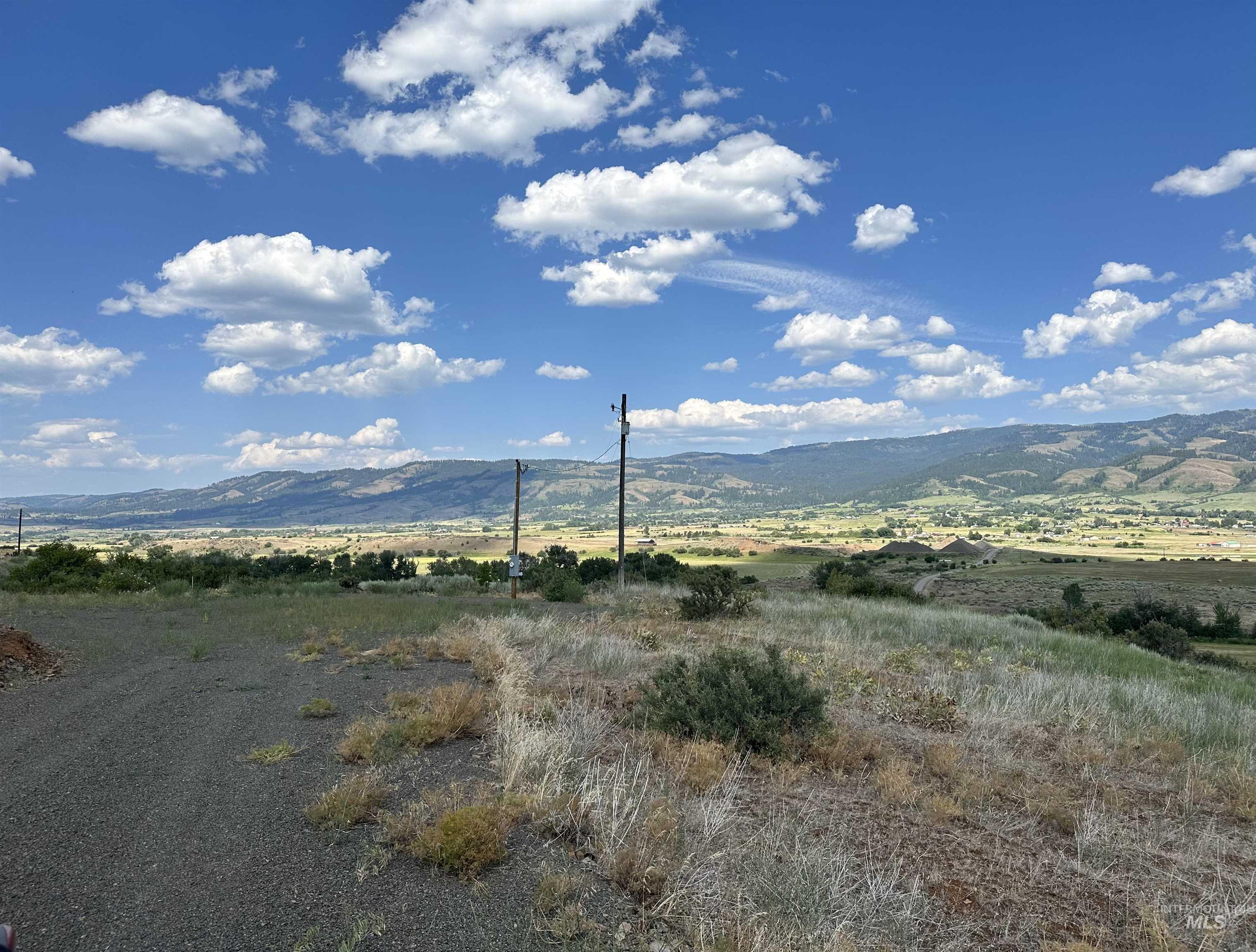 2170 Airport Road Property Photo 18