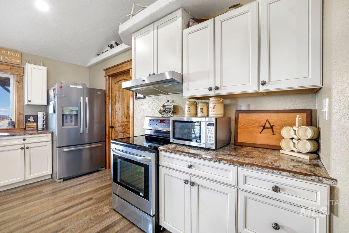4232 N 1325 E Property Photo 11