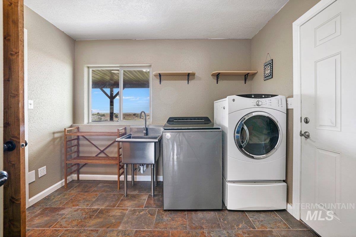4232 N 1325 E Property Photo 15