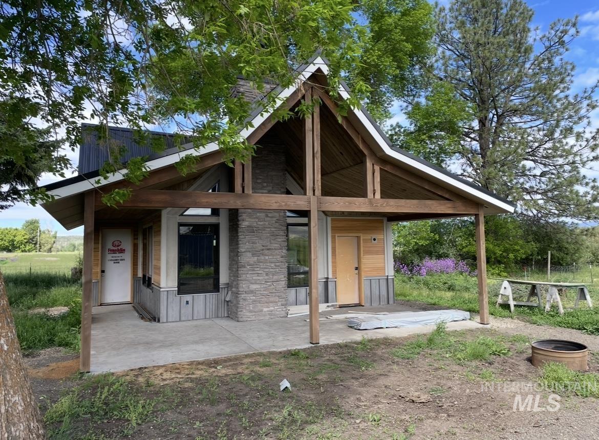 2250 Moritz Ln Property Photo 3