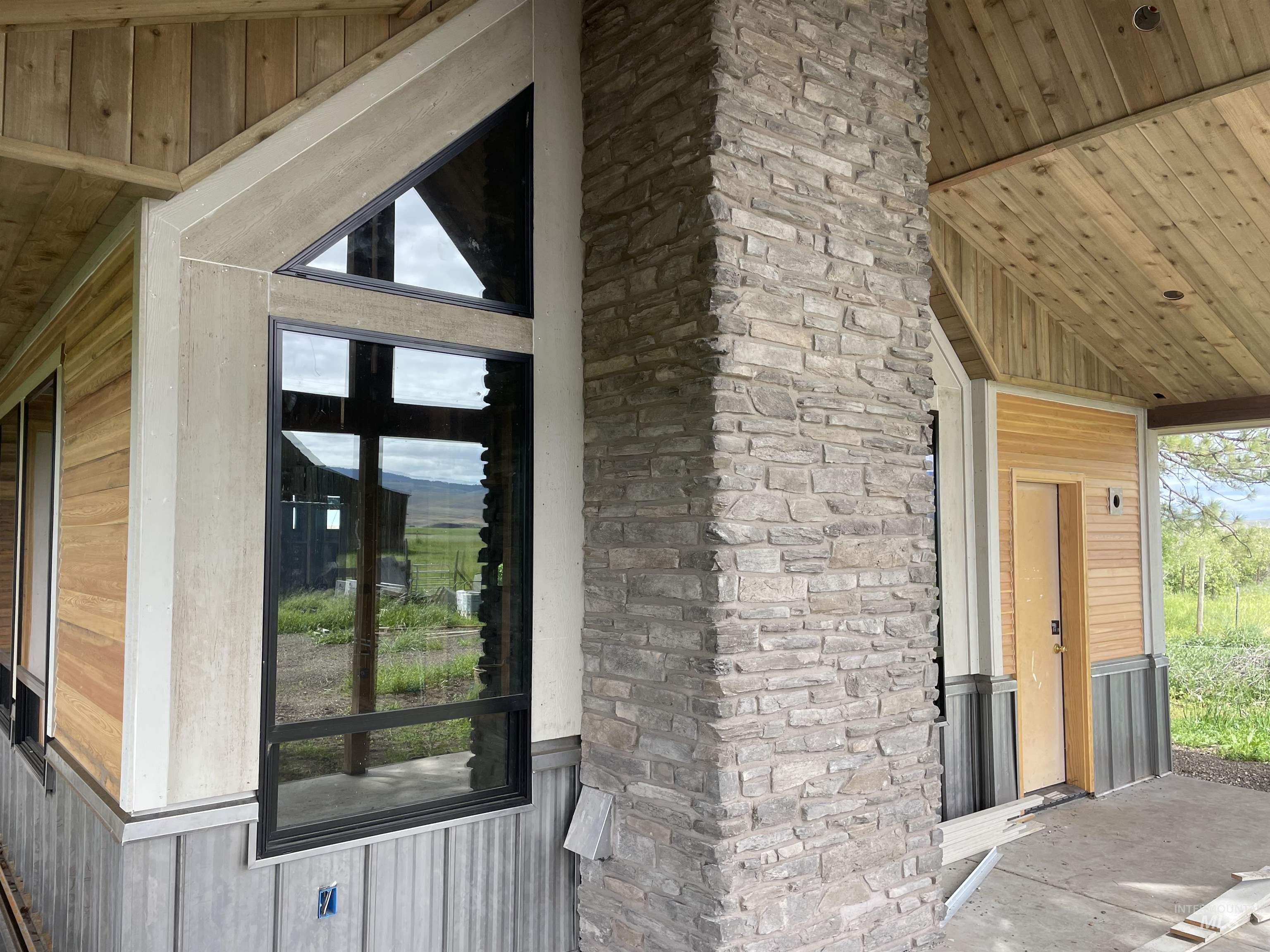 2250 Moritz Ln Property Photo 10